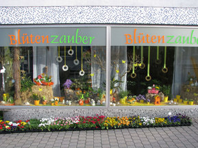 Balkonblumen und -pflanzen